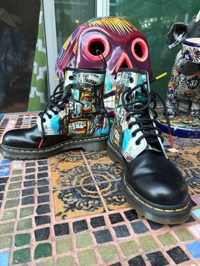 Basquiat Dr martens size 7